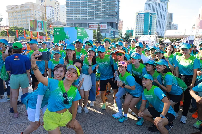 Thành viên độc lập và nhân viên của Herbalife tham gia giải chạy để lan tỏa lối sống năng động trong cộng đồng. Thành viên độc lập và nhân viên của Herbalife tham gia giải chạy để lan tỏa lối sống năng động trong cộng đồng.