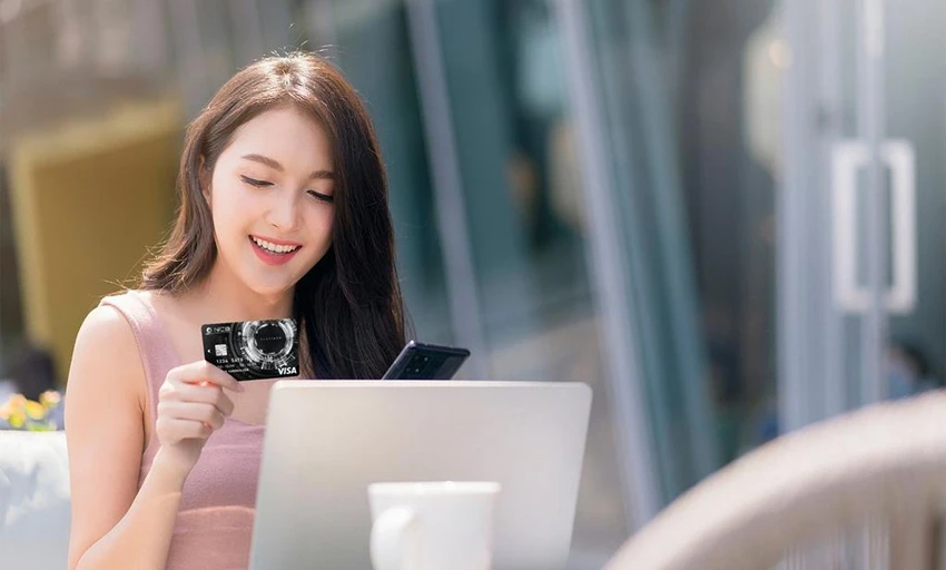 Khách hàng được hoàn tiền tới 7 triệu đồng khi chi tiêu qua thẻ NCB Visa Khách hàng được hoàn tiền tới 7 triệu đồng khi chi tiêu qua thẻ NCB Visa