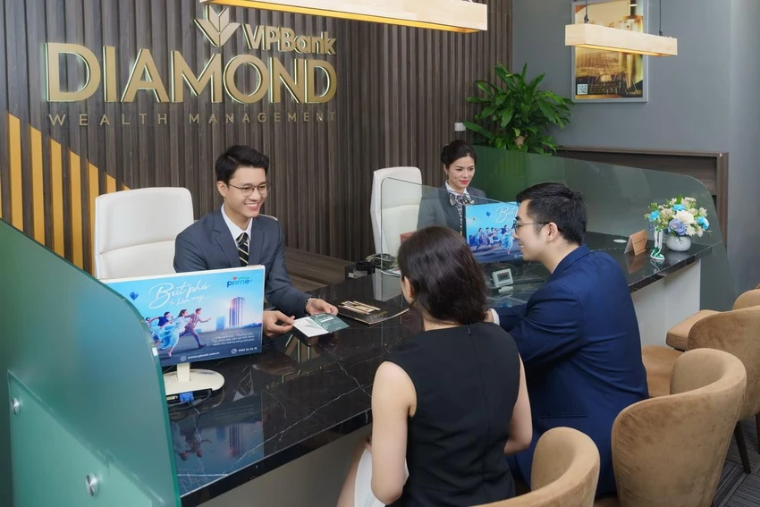 VPBank liên tục nâng cao chất lượng dịch vụ khách hàng VPBank liên tục nâng cao chất lượng dịch vụ khách hàng