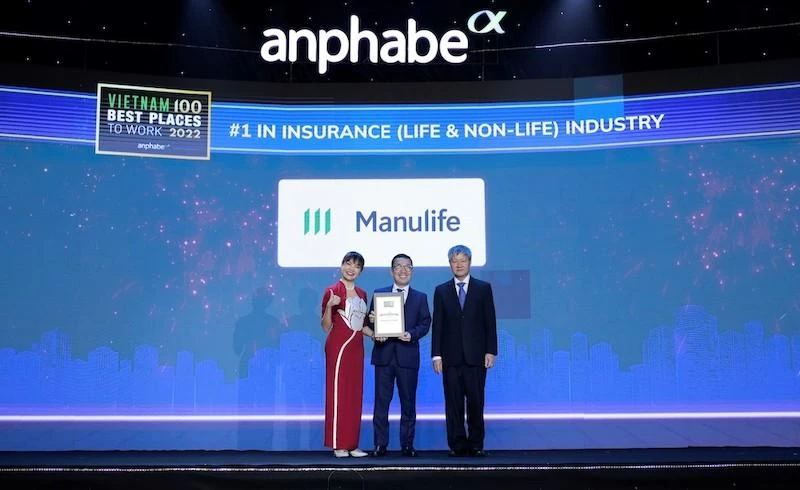 Ông Tôn Thất Anh Vũ, Giám đốc Khối Nhân sự của Manulife Việt Nam nhận giải thưởng Ông Tôn Thất Anh Vũ, Giám đốc Khối Nhân sự của Manulife Việt Nam nhận giải thưởng