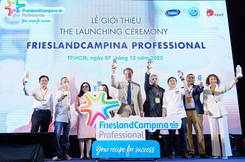 FrieslandCampina Professional chính thức có mặt tại Việt Nam, tự hào nuôi dưỡng đam mê của những chuyên gia ẩm thực và thúc đẩy sự sáng tạo của họ từ nguồn nguyên liệu chất lượng nhất. FrieslandCampina Professional chính thức có mặt tại Việt Nam, tự hào nuôi dưỡng đam mê của những chuyên gia ẩm thực và thúc đẩy sự sáng tạo của họ từ nguồn nguyên liệu chất lượng nhất.