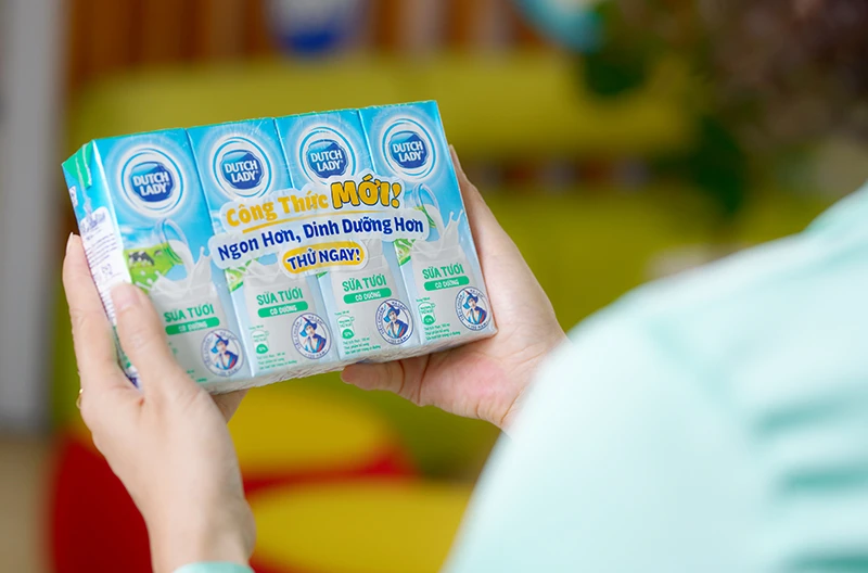 Với sứ mệnh mang nguồn dinh dưỡng tốt hơn cho thế giới, sữa Cô Gái Hà Lan luôn sáng tạo và tối ưu công thức vào từng sản phẩm. Với sứ mệnh mang nguồn dinh dưỡng tốt hơn cho thế giới, sữa Cô Gái Hà Lan luôn sáng tạo và tối ưu công thức vào từng sản phẩm.