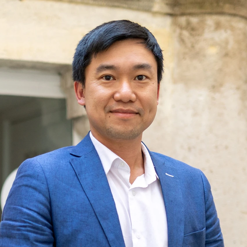 PGS. TS Võ Đình Trí của IPAG Business School Paris PGS. TS Võ Đình Trí của IPAG Business School Paris