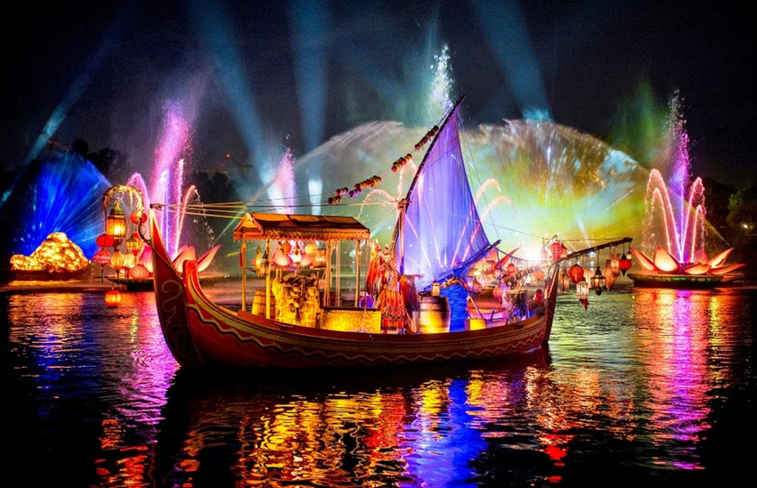 Show diễn thực cảnh The Grand Voyage tái hiện văn hoá thần thoại. Show diễn thực cảnh The Grand Voyage tái hiện văn hoá thần thoại.