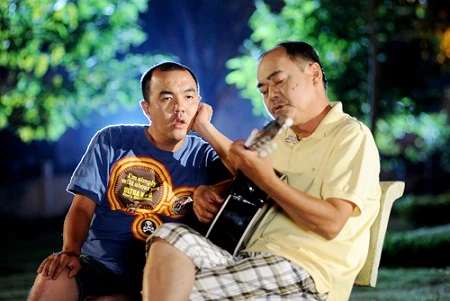 NSƯT Việt Anh: Khóc trước đời - cười sau đời ảnh 2 NSƯT Việt Anh trong phim Hạnh phúc quanh đây