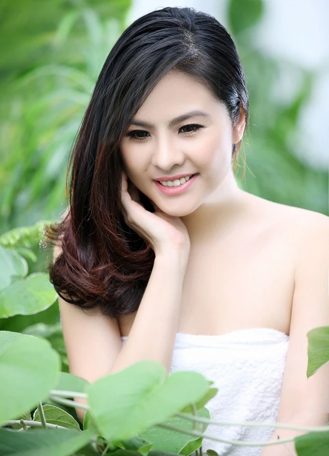 Trước vai diễn Mai Châu trongCô dâu đại chiến 2, Vân Trang để lại ấn tượng mạnh mẽ đối với khán giả qua nhân vật Ý Linh trongScandal. Trước vai diễn Mai Châu trongCô dâu đại chiến 2, Vân Trang để lại ấn tượng mạnh mẽ đối với khán giả qua nhân vật Ý Linh trongScandal.