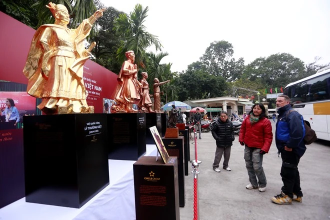 Hình tượng 4 danh tướng được lựa chọn để trưng bày tại Bảo tàng Lịch sử Quân sự (Hà Nội). Dự án đã nhận được sự ủng hộ, trợ giúp của nhiều chuyên gia hàng đầu trong các lĩnh vực lịch sử, văn hóa, nghệ thuật, quân sự như gia đình đại tướng Võ Nguyên Giáp, Giáo sư sử học Lê Văn Lan, Giáo sư Vũ Khiêu và nhà sử học Dương Trung Quốc. Hình tượng 4 danh tướng được lựa chọn để trưng bày tại Bảo tàng Lịch sử Quân sự (Hà Nội). Dự án đã nhận được sự ủng hộ, trợ giúp của nhiều chuyên gia hàng đầu trong các lĩnh vực lịch sử, văn hóa, nghệ thuật, quân sự như gia đình đại tướng Võ Nguyên Giáp, Giáo sư sử học Lê Văn Lan, Giáo sư Vũ Khiêu và nhà sử học Dương Trung Quốc.