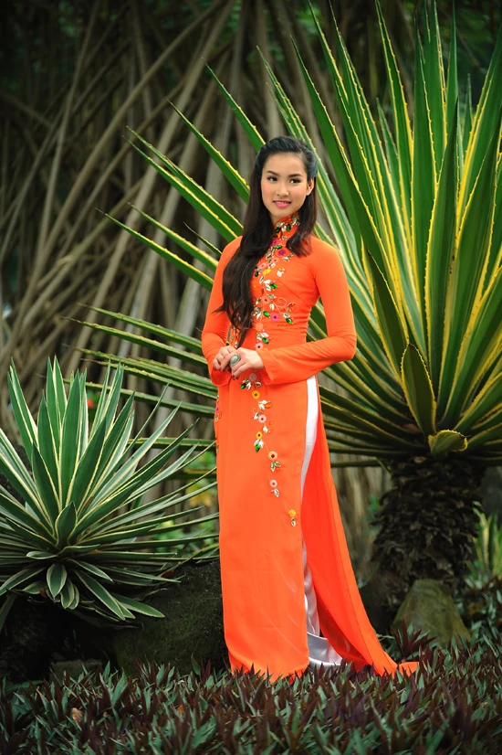 Vương Thu Phương đẹp mặn mà với áo dài ảnh 5