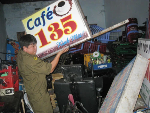 Dẹp khu “cà phê sung sướng”! ảnh 1 Dẹp khu “cà phê sung sướng”!