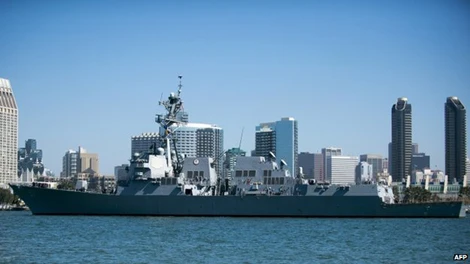 Mỹ điều chiến hạm, máy bay tìm kiếm, điều tra máy bay Malaysia ảnh 1 Chiến hạm USS Pinckney sắp có mặt tại vùng biển phía nam Việt Nam, nơi máy bay Malaysia mất tích.