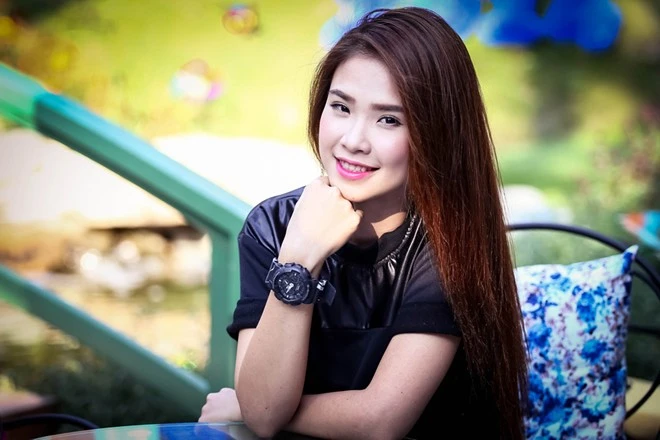 Khởi My muốn một người đàn ông phải thương mẹ như cô thương mẹ. Khởi My muốn một người đàn ông phải thương mẹ như cô thương mẹ.