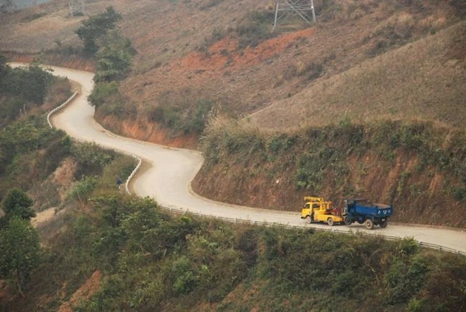 Khu vực đèo Pha Đin. Khu vực đèo Pha Đin.