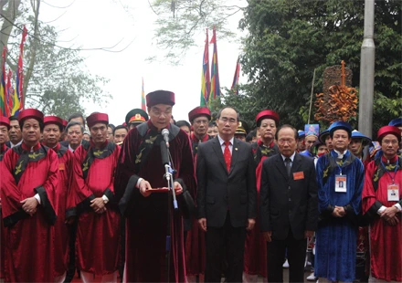Ông Chu Ngọc Anh - Chủ tịch UBND tỉnh Phú Thọ đọc Chúc Văn