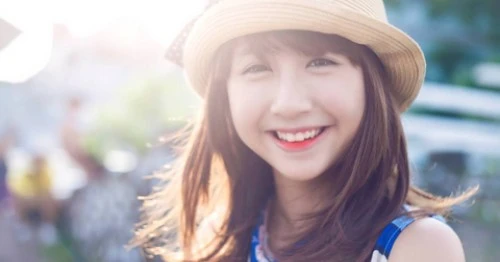 Xu hướng làm đẹp bằng son xí muội vẫn được nhiều hot teen ưa chuộng thời điểm hiện tại. Nhập mô tả cho ảnh
