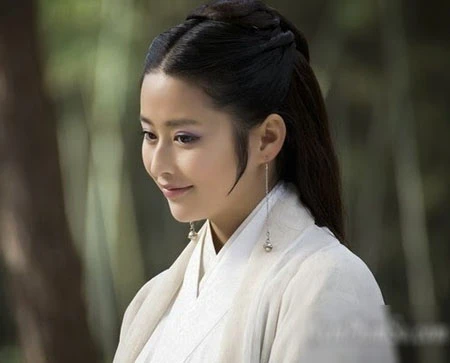 Dĩnh Nhi (2011):