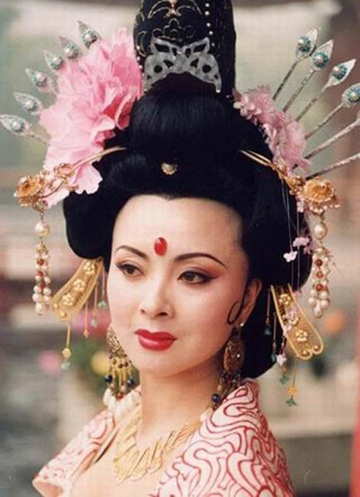 Chu Khiết (1992):