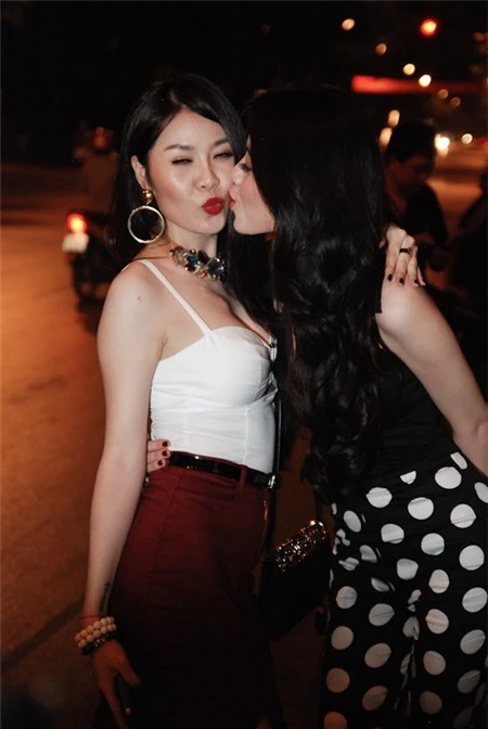 Quế Vân và người đẹp Vũ Hoàng Điệp. Nhập mô tả cho ảnh