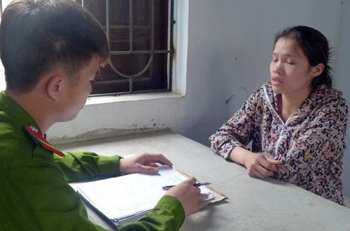 Nhàn khai do nghi ngờ chống cặp bồ nên đánh ghen. Ảnh:Việt Đức. Nhập mô tả cho ảnh