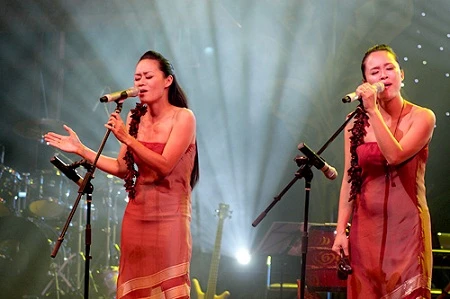 “Điểm mặt” cặp anh chị em nổi tiếng nhất showbiz Việt ảnh 2 Ca sĩ Minh Anh - Minh Ánh