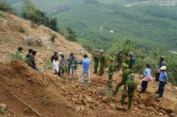 Hiện trường vụ sập hầm vàng.