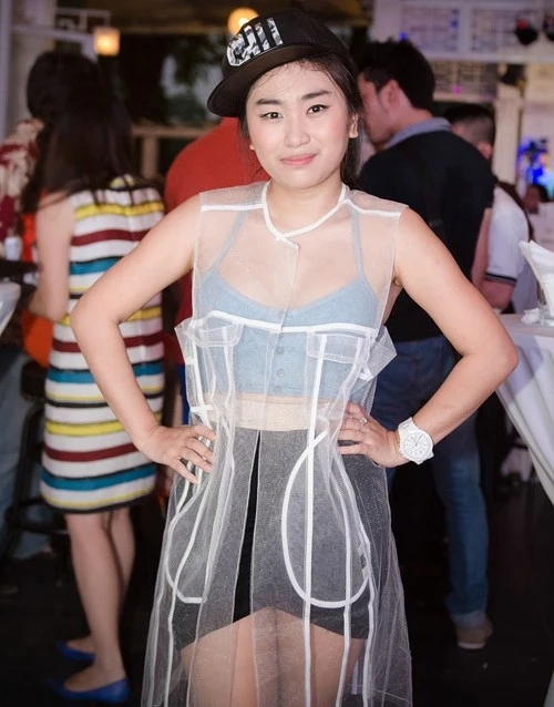 Gu thời trang ngày càng xuống cấp của 4 nghệ sĩ Việt ảnh 20 Nhập mô tả cho ảnh