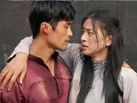 Sau nhiều dự án phim, Trí Nguyễn và Ngô Thanh Vân bị đồn có tình cảm trên mức bạn bè. Nhập mô tả cho ảnh
