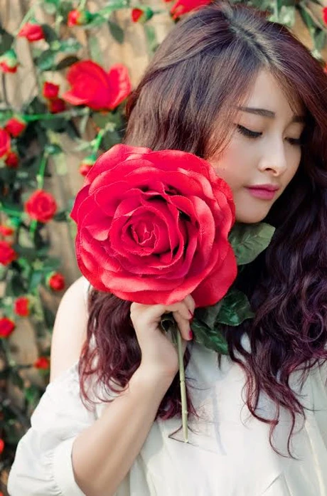 Miss Teen Bích Diệp rực rỡ khoe sắc tuổi 19 ảnh 6 Hoàng Dung
