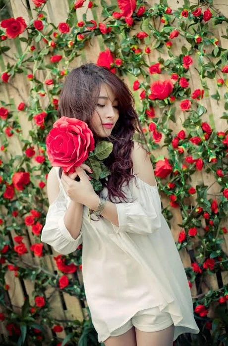 Miss Teen Bích Diệp rực rỡ khoe sắc tuổi 19 ảnh 10 Hoàng Dung
