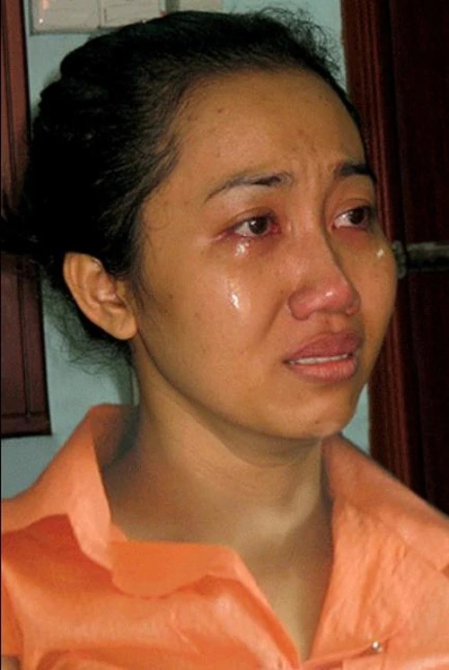 Đến tháng 6/2012,Mỹ Xuân khiến làng giải trí rúng động khi bị phanh phui là "má mì" của một đường dây chuyên môi giới các hoa hậu, người mẫu bán dâm với giá nghìn đô. Hoa hậu Nam Mekong khóc sưng mắt khi bị bắt.Xem chi tiết:Mỹ Xuân từng bán dâm trước khi thi 'Người đẹp Sóc Trăng' Nhan sắc của Hoa hậu Mỹ Xuân ngày ấy - bây giờ