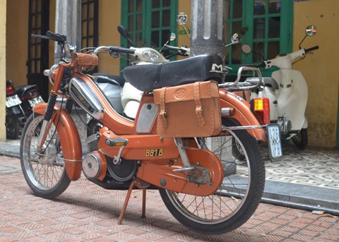NSƯT Hồng Kỳ, sưu tập xe, độc đáo NSƯT Hồng Kỳ, sưu tập xe, độc đáo