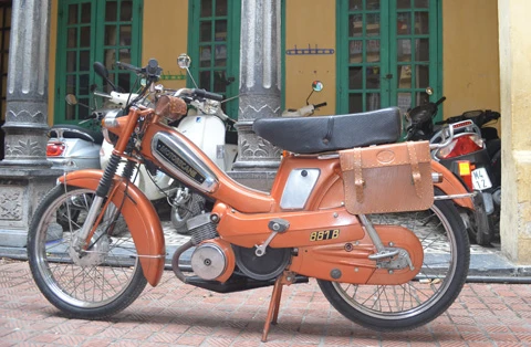 NSƯT Hồng Kỳ, sưu tập xe, độc đáo NSƯT Hồng Kỳ, sưu tập xe, độc đáo