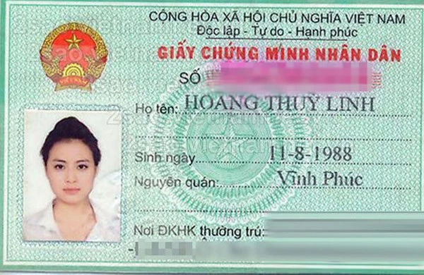 Hoàng Thùy Linh là ca sĩ sở hữu gương mặt bầu bĩnh, xinh đẹp và ít thay đổi theo thời gian. Ảnh chứng minh của cô không khác nhiều với đời thường. Xem ảnh, tên tuổi thật của sao Việt trên CMND và hộ chiếu
