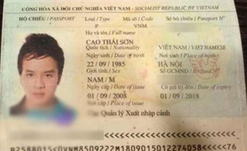 Nam ca sĩCon đường mưalạnh lùng trong ảnh passport. Xem ảnh, tên tuổi thật của sao Việt trên CMND và hộ chiếu