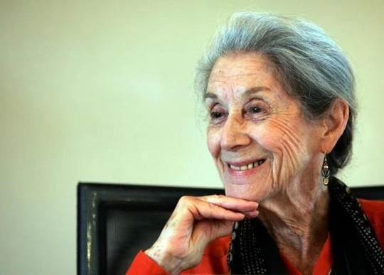 Nhà văn Nam Phi đoạt giải Nobel qua đời