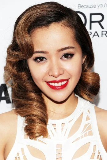 Sao YouTube gốc Việt Michelle Phan bị kiện xài 'chùa' nhạc
