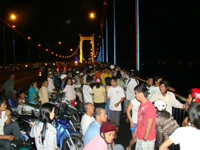 đại-gia, phá-sản, tự-tử, cùng-đường, ôm-nợ, Đà-Nẵng, Hải-phòng, chết, nhà-đất, chứng-khoán đại-gia, phá-sản, tự-tử, cùng-đường, ôm-nợ, Đà-Nẵng, Hải-phòng, chết, nhà-đất, chứng-khoán