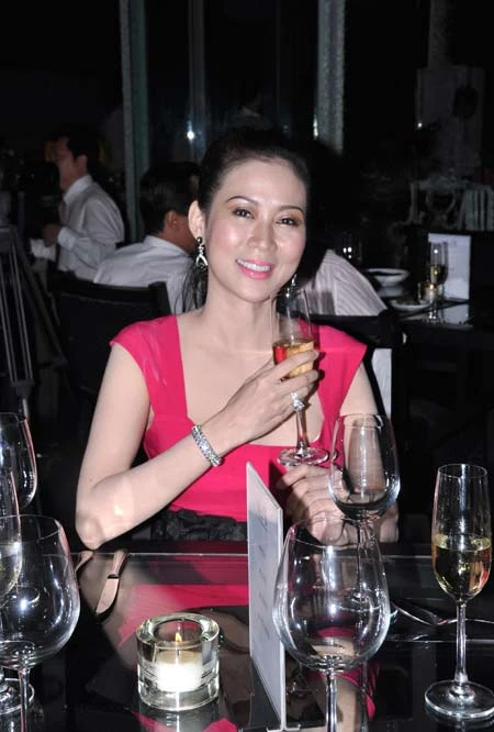 Phim mì ăn liền, Việt Trinh, Lý Hùng, Diễm Hương Phim mì ăn liền, Việt Trinh, Lý Hùng, Diễm Hương