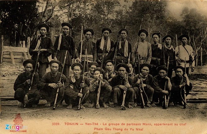 Nhóm nghĩa quân người Mán dưới quyền thủ lĩnh Phạm Quế Thắng ở Vũ Nhai. Nghĩa quân Yên Thế.