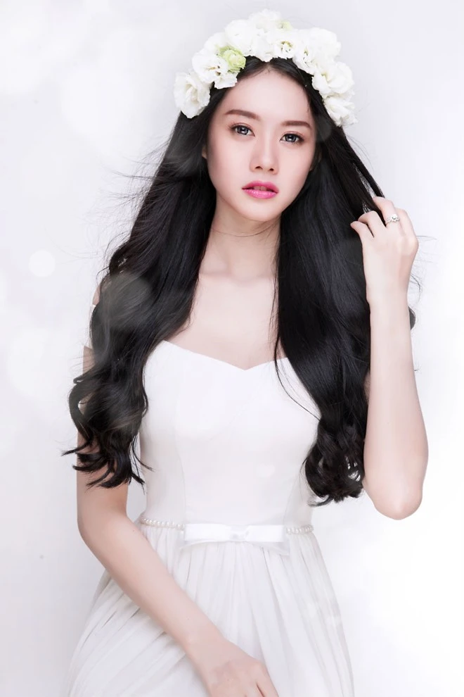 Linh Chi lấy lại vẻ trong sáng sau loạt ảnh gợi cảm ảnh 8 a