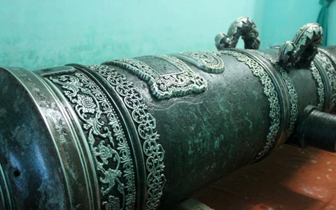 khẩu thần công, bảo tàng, lăn lóc, suýt bị bán, sang TQ, Hà Tĩnh khẩu thần công, bảo tàng, lăn lóc, suýt bị bán, sang TQ, Hà Tĩnh