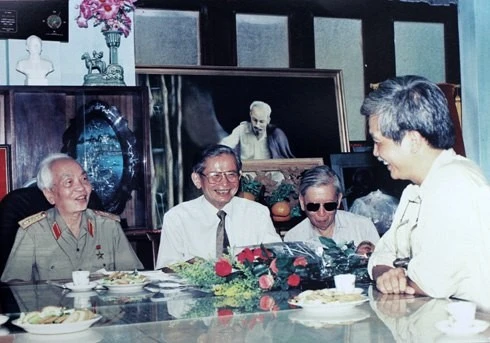 Sinh nhật Đại tướng luôn giản dị, ấm cúng. Ảnh:Trần Tuấn. Sinh nhật Đại tướng