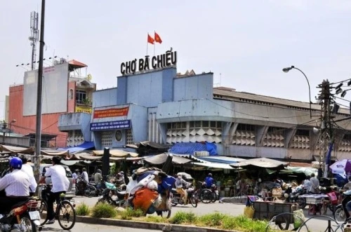 Chợ Bà Chiểu luôn gắn bó với nhiều tầng lớp lao động nghèo. Ảnh:Wikimapia. 5-2464-1410488250.jpg