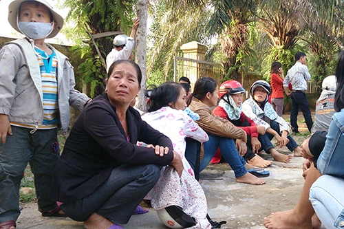 Nhiều người cho rằng đánh chết hai người nghi trộm chó có rất nhiều người chứ không riêng các bị cáo. Ảnh:Hoàng Táo a-DSC-0259-7685-1413548260.jpg