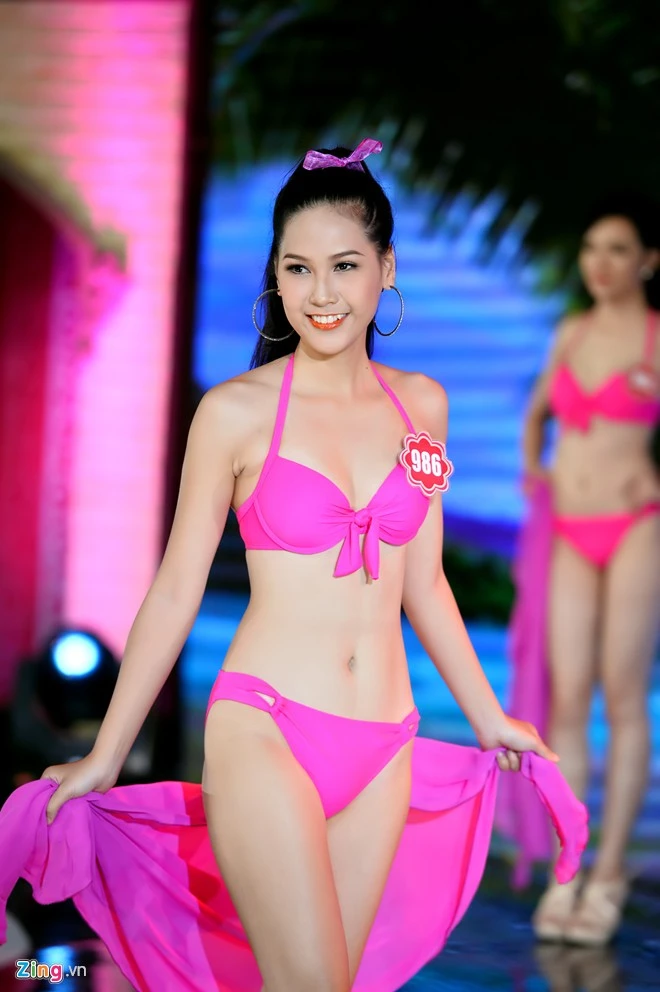 Nguyễn Thị Hà Vy, cao 1,67m, số đo: 78-60-88. Nguyễn Thị Hà Vy