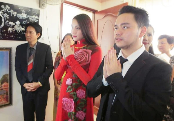 Công chúng bất ngờ trước thông tin Trang Nhung bí mật đính hôn&nbsp;