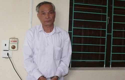 Nguyên giám đốc Quỹ tín dụng nhân dân Hoằng Đồng Nguyễn Hữu Nha bị bắt hôm 7-11. Ảnh:Cơ quan điều tra cung cấp. 164418-doi-tuong-5763-1415358483.jpg