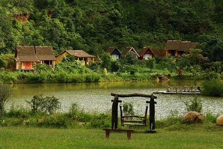 Phong cảnh nơi đây rất nên thơ
