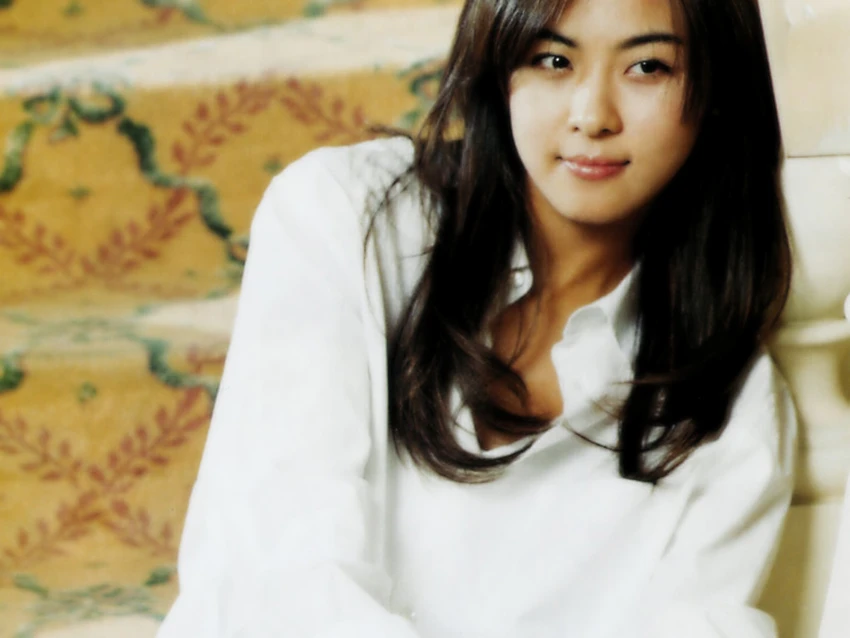 Ngắm nhan sắc tuyệt mỹ của 'Hoàng hậu Ki' Ha Ji Won đang gây bão tại Việt Nam ảnh 7