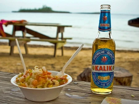 Salad ốc xà cừ ở Bahamas.