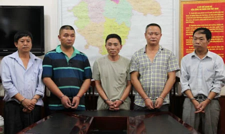 ăn-cắp, lừa, thẻ-tín-dụng, ngân-hàng, công-nghệ-cao, tội-phạm, trộm-cắp, ATM, ra-tòa ăn-cắp, lừa, thẻ-tín-dụng, ngân-hàng, công-nghệ-cao, tội-phạm, trộm-cắp, ATM, ra-tòa